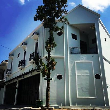 Zg Homestay Solo Sumber  Exterior photo