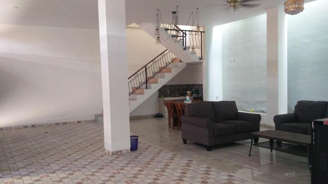 Zg Homestay Solo Sumber  Exterior photo